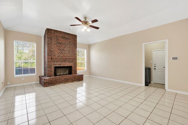 Building Photo - Beautiful rental home in NW San Antonio (1604/Wiseman)
