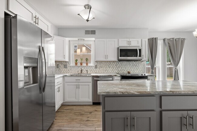 Building Photo - 1879 Corbin Rd