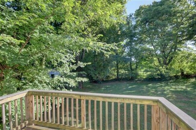 Building Photo - 916- A Charlotte Street