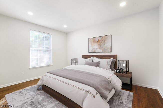 Building Photo - 50 Maple Ave