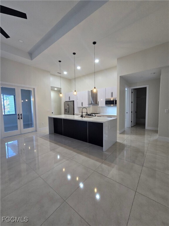 Building Photo - 2200 SW 32nd St