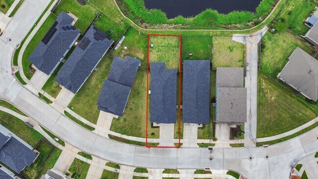 Building Photo - 1110 Bending Trl Dr