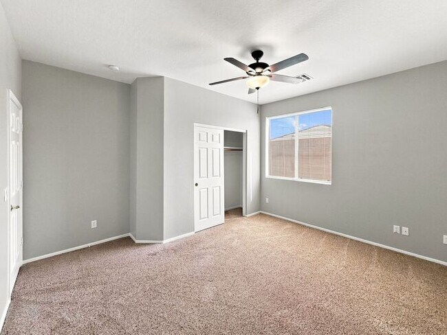 Building Photo - Spacious Chandler Home with RV Gate & 3-Car Garage!