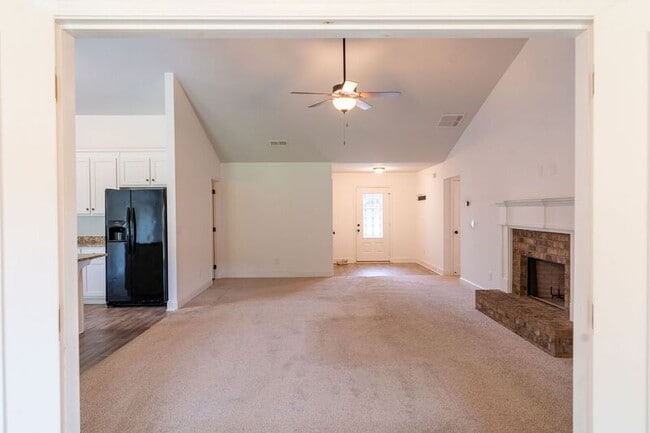 Building Photo - 1394 Hardigree Rd