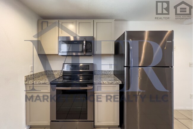 Building Photo - 3Bed/1Bath Home at 15th/Peoria! $199 MOVE-IN SPECIAL! Move-In Ready on 12/18/2025!