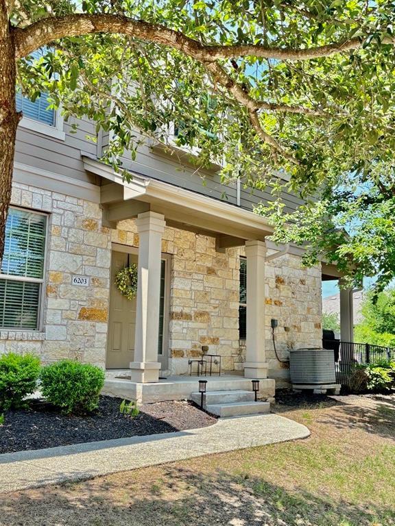 Building Photo - 3101 Davis Ln