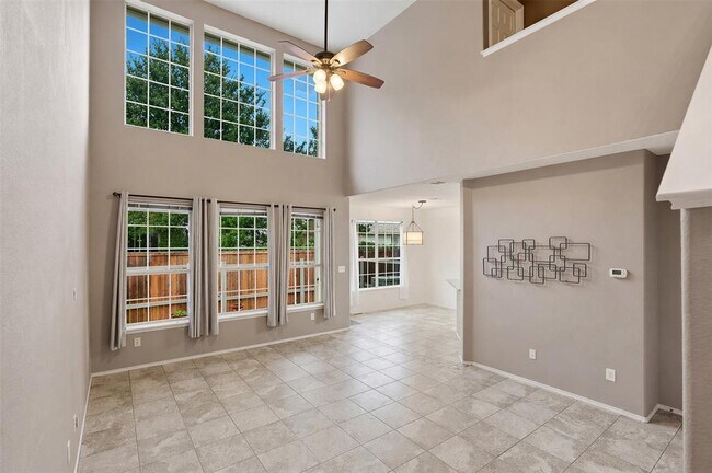 Building Photo - 2632 Century Park Blvd