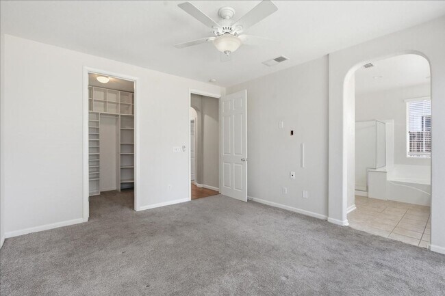 Building Photo - 4143 Cahakia Pl