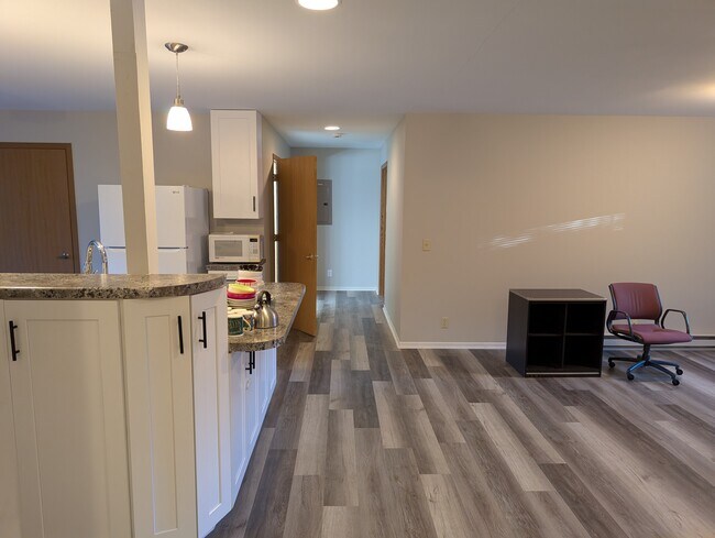 Building Photo - 538 Woodridge Ct