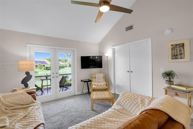 Building Photo - 10323 Hidden Springs Ct