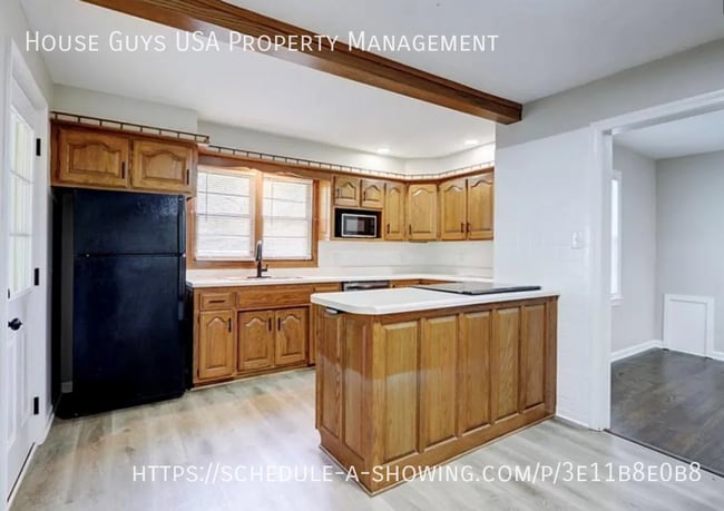 Building Photo - 5520 Blue Ridge Blvd