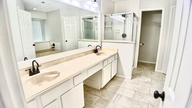 Building Photo - ASK ABOUT FREE APPLICATIONS THROUGH AUGUST!  "Charming 4-Bed Retreat with 2.5 Baths in Spring, TX...