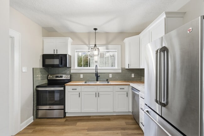 Building Photo - 1602 Branson Ave