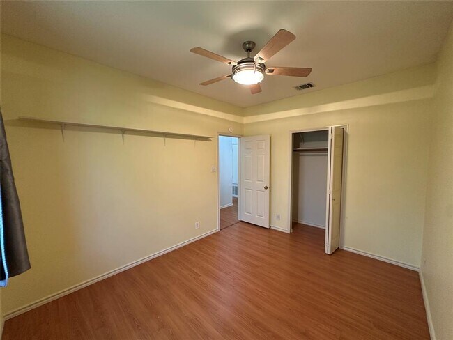 Building Photo - 1603 Azalea Dr