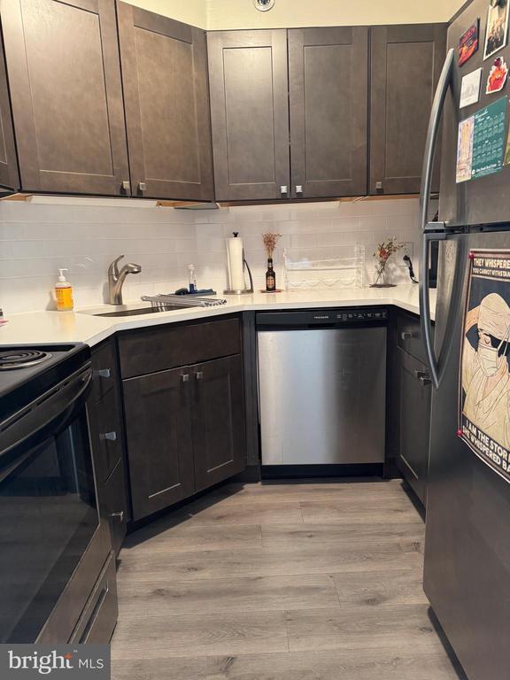 Building Photo - 2018 Walnut St