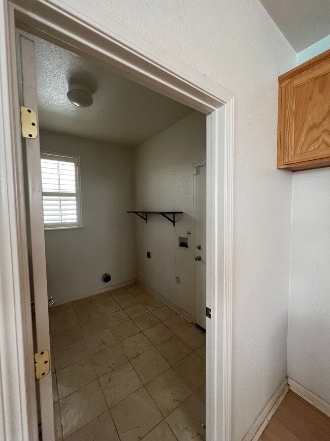 Building Photo - 2636 Carson Way