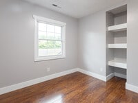 Building Photo - 3 Southwicke Ct