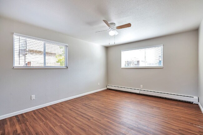 Building Photo - 5339 S Elati St