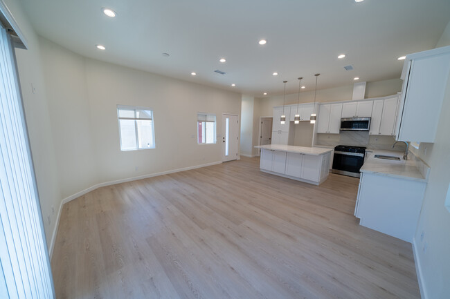 Building Photo - 25173 Vista Fusco