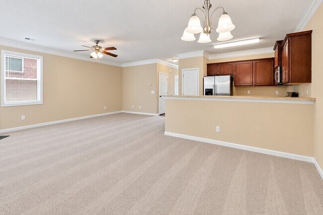 Building Photo - 7065 Blairs View Dr
