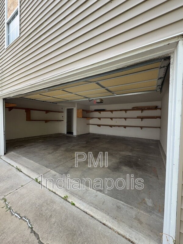 Building Photo - 12120 E 141st St
