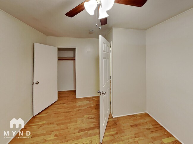 Building Photo - 14 Garrison Dr