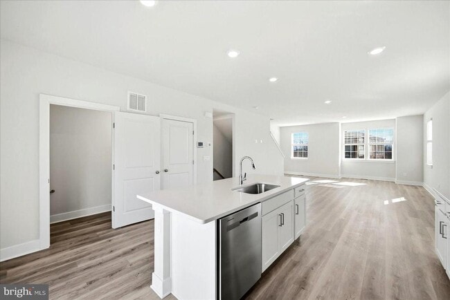 Building Photo - 1829 Harvest Dr