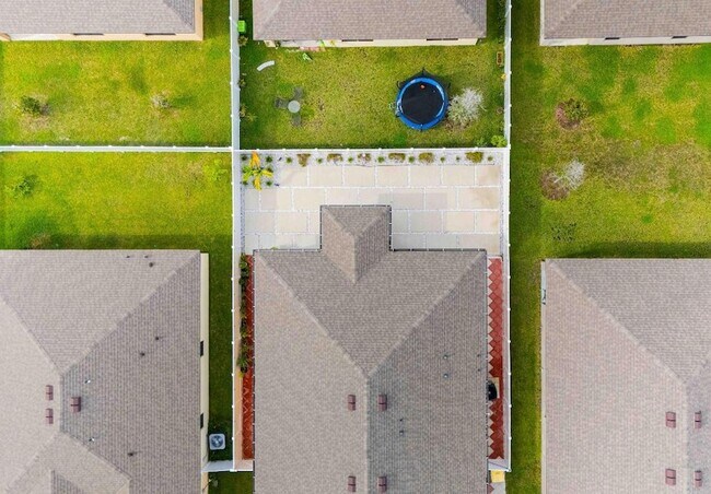 Building Photo - 5322 Delight Dr