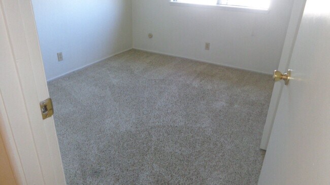 Building Photo - 1119 Casita Dr