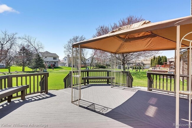 Building Photo - 40051 Finley Dr