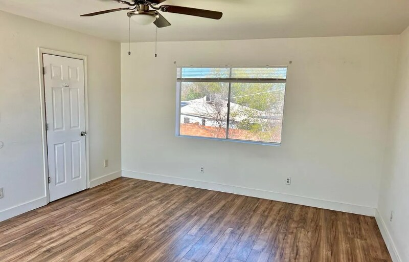 Building Photo - 4213 N Westview Dr