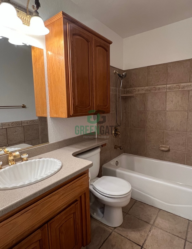 Building Photo - 3901 Setrok Ct
