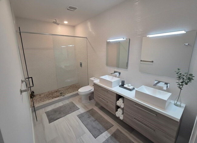 Building Photo - 4380 NW 8th Ct