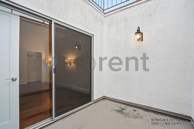 Building Photo - 1200 Opal St