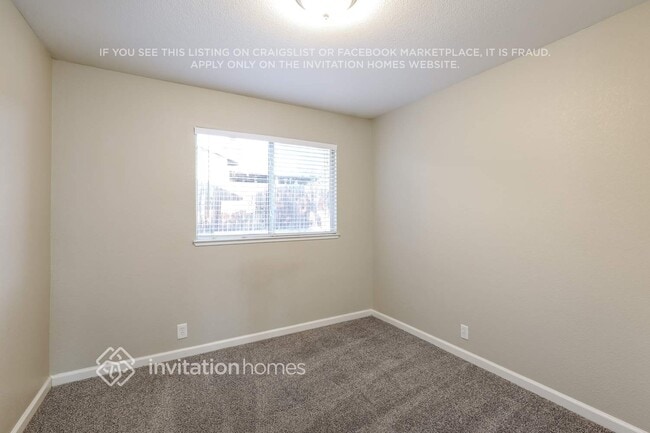 Building Photo - 529 Oakborough Ave