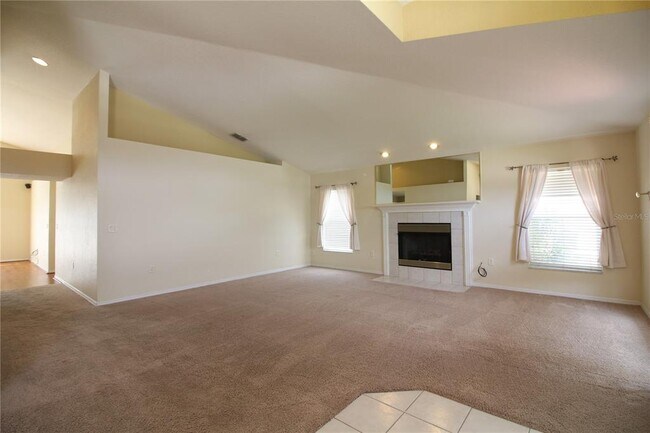 Building Photo - 2313 Colony Club Dr