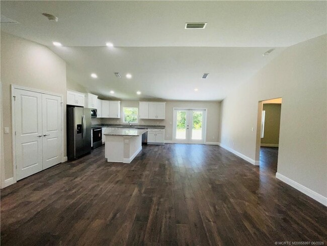 Building Photo - 7008 Salerno Rd