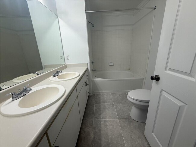Building Photo - 18293 Bridle Club Dr