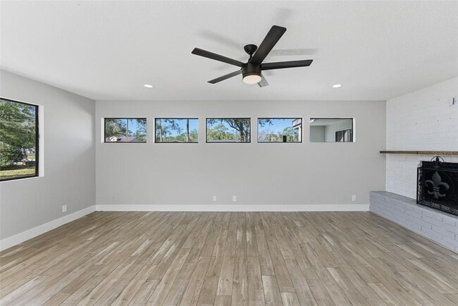 Building Photo - 1566 Woodfield Ct