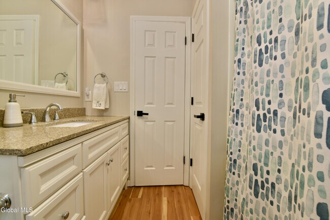 Building Photo - 9 Bell Flower Rd