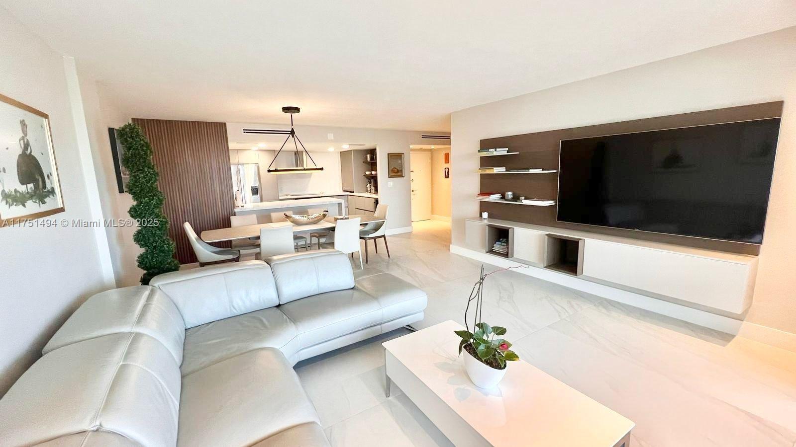 Building Photo - 155 Ocean Lane Dr