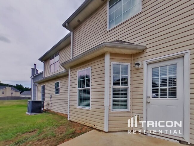 Building Photo - 1005 Ulster Ct