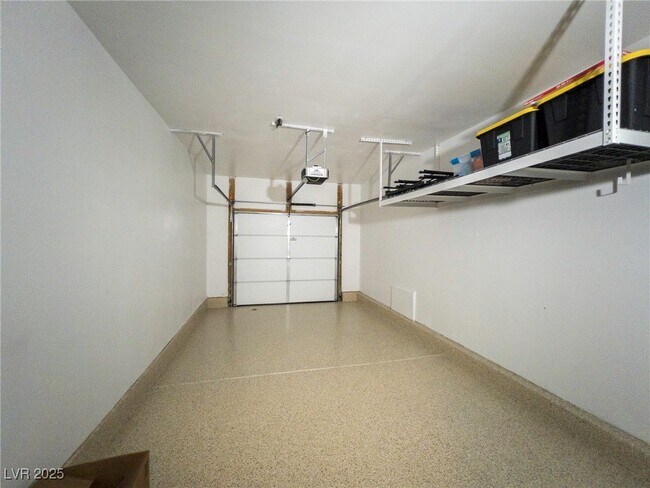 Building Photo - 251 S Green Valley Pkwy