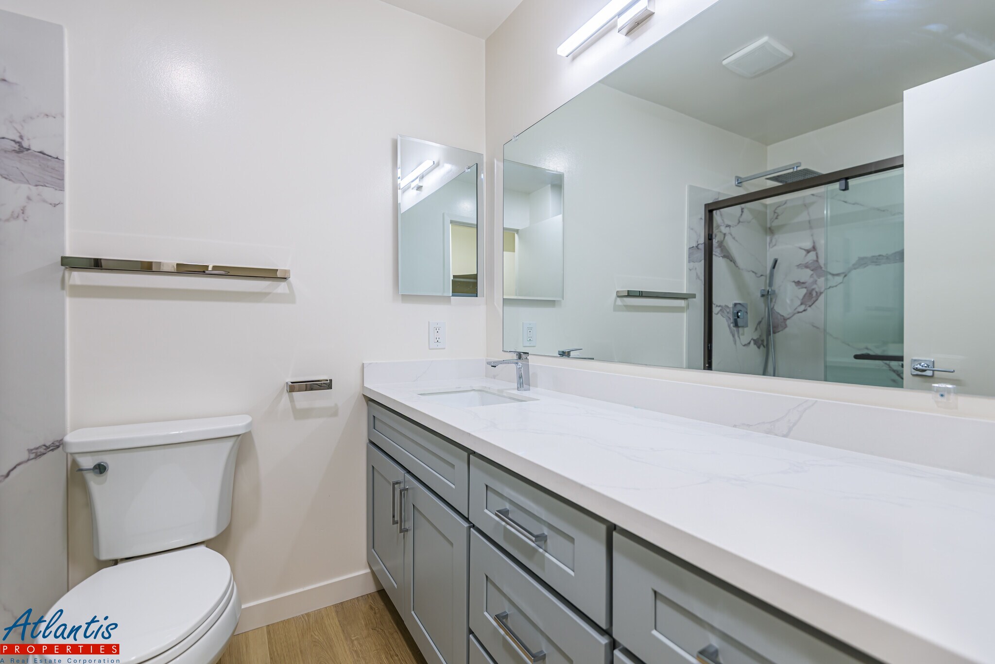 Building Photo - 555 S 10th St