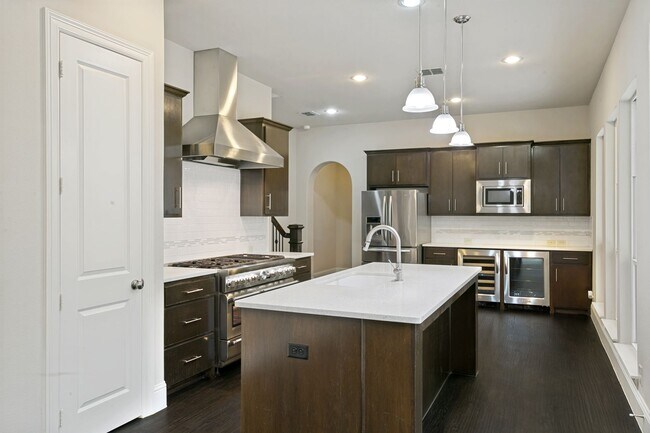Building Photo - Live in the Heart of Old Town Coppell | Modern 3-Bedroom Home Across from the Farmers Market & Sp...