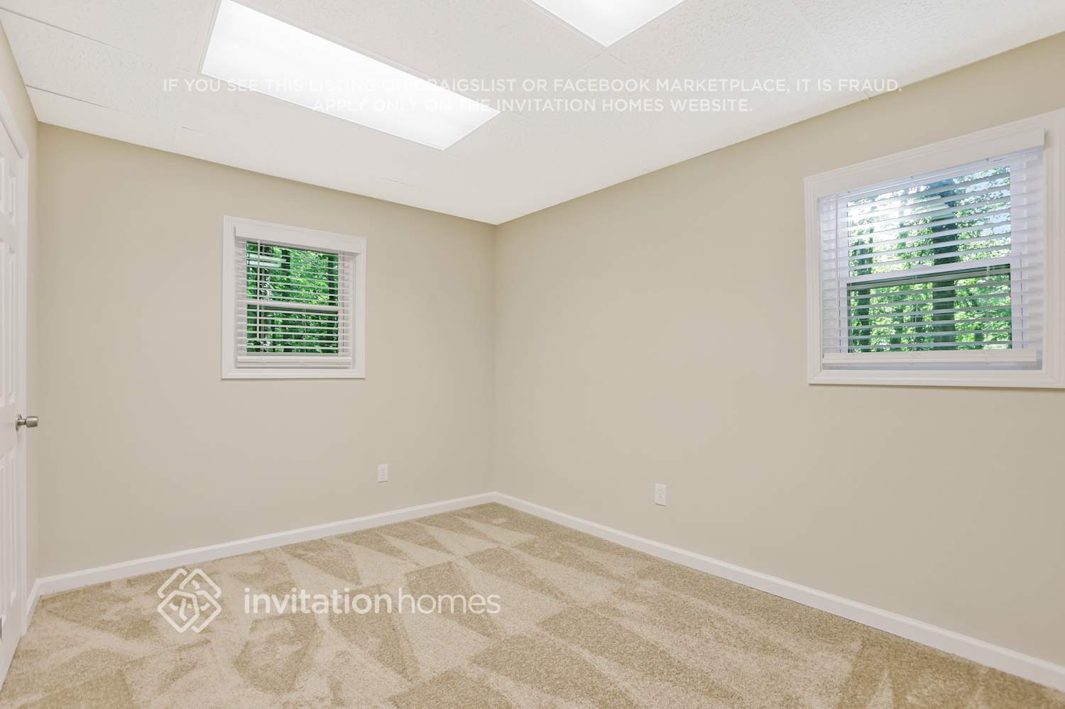 Building Photo - 5304 Valleyview Dr