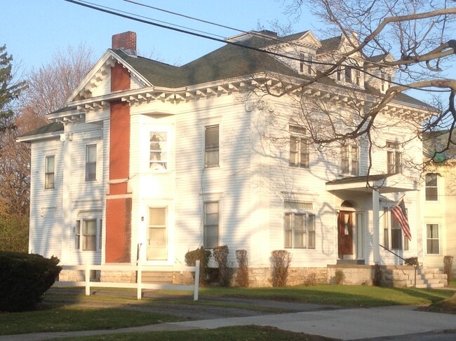 Building Photo - 217 Keyes Ave