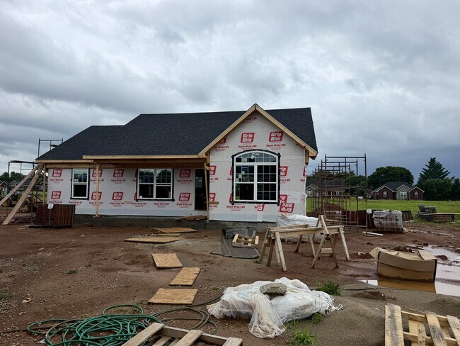 Building Photo - 117 Flagstaff Dr
