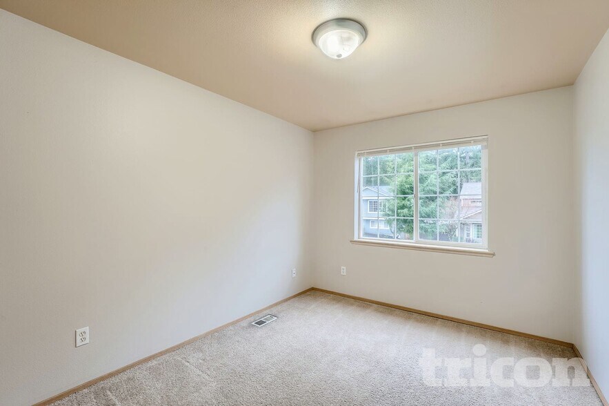 Building Photo - 16829 114th Ave Ct E