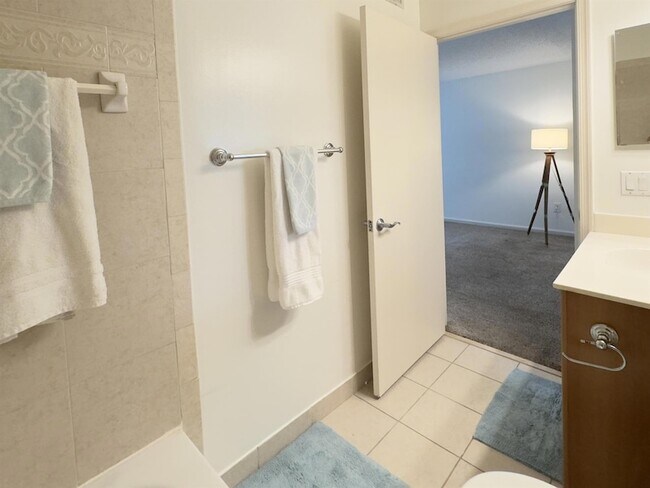 Building Photo - 1000 Crystal Way